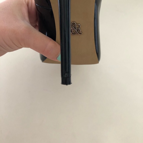 Rock & Republic Black Patent Leather Heels, Size 8 - Picture 8 of 8